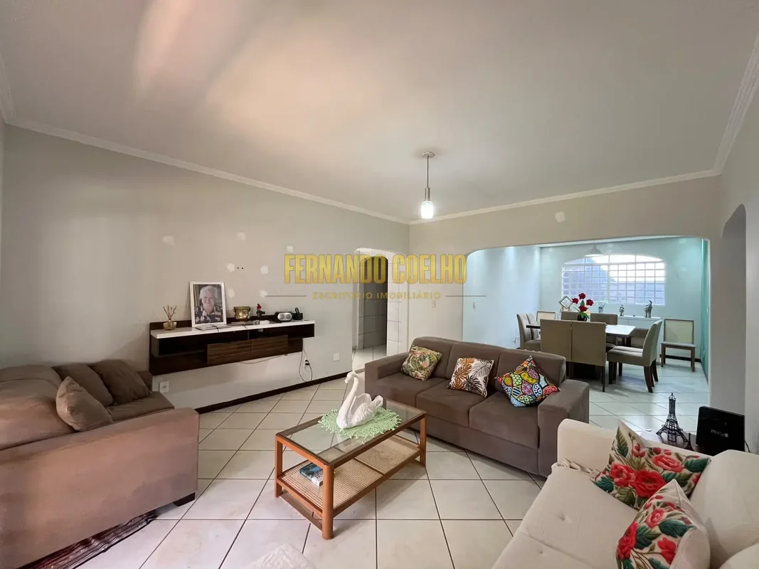 OPORTUNIDADE CASA TÉRREA NO SETOR DE MANSÕES SOBRADINHOExcelente oportunidade pa...