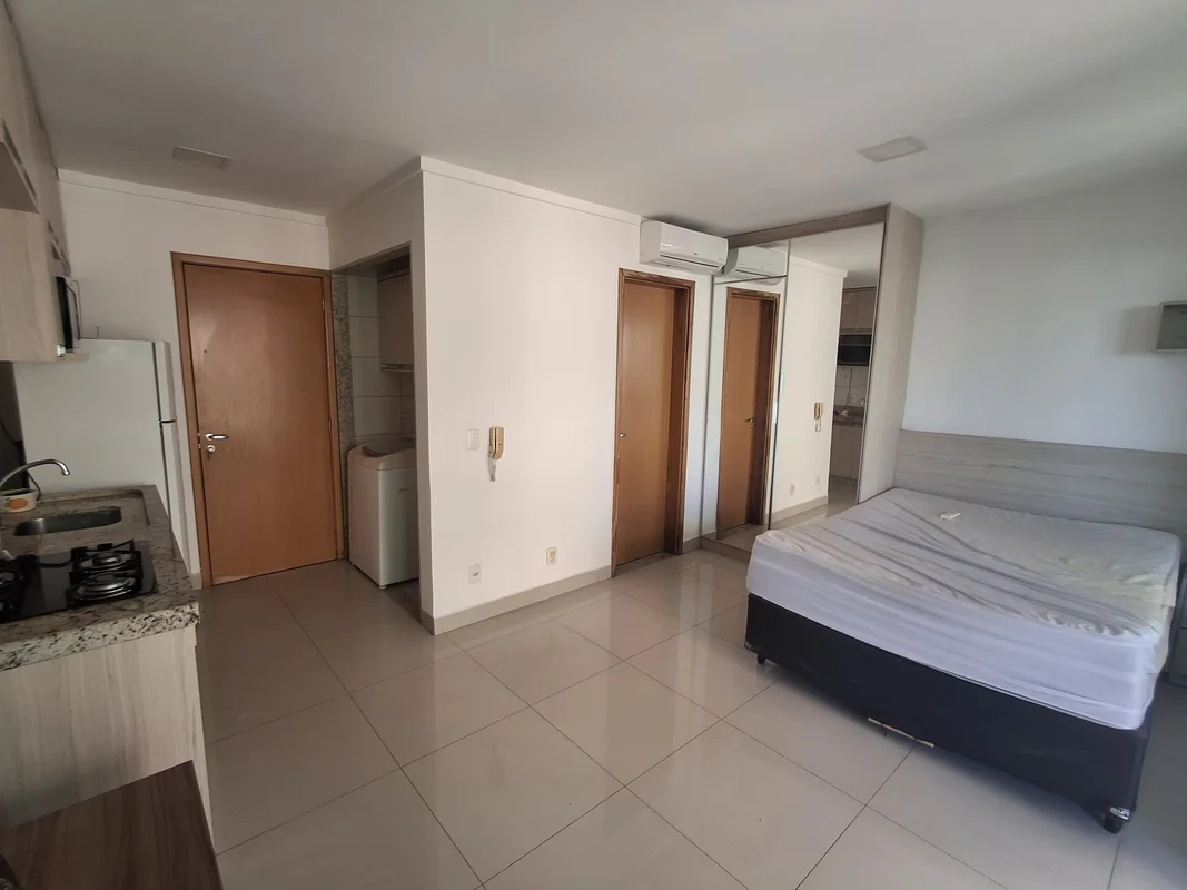Apartamento para venda, completo em mobília, com vista para o Parque Vaca Brava....