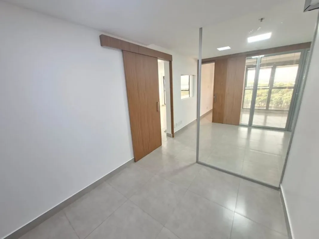 VILLA153673 - Última atualização: 26/08/26 23:32Conjunto de salas comerciais com...