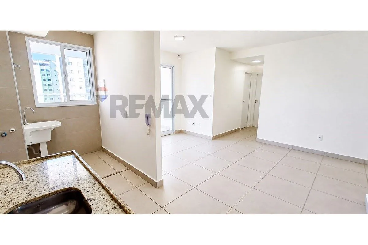 Descubra este moderno apartamento localizado no Reserva Parque Clube, em Águas C...