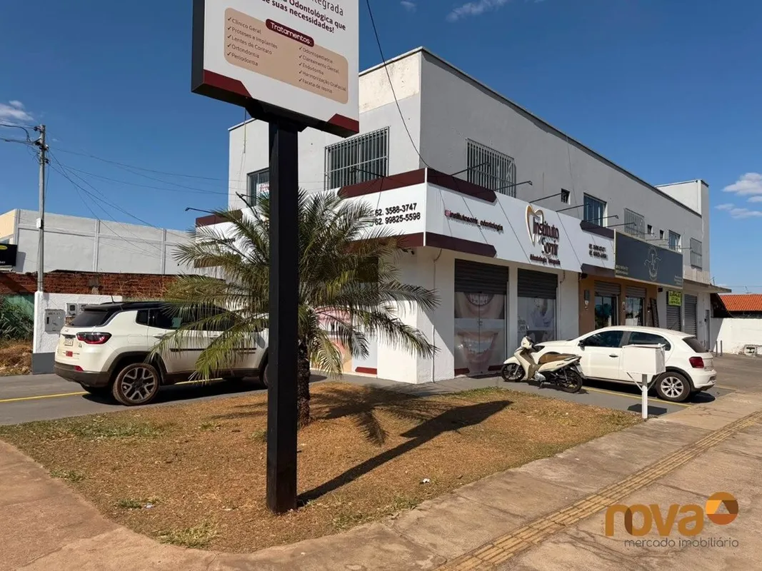 Prédio comercial de esquina na Avenida Vieira Santos a venda, Avenida principal ...