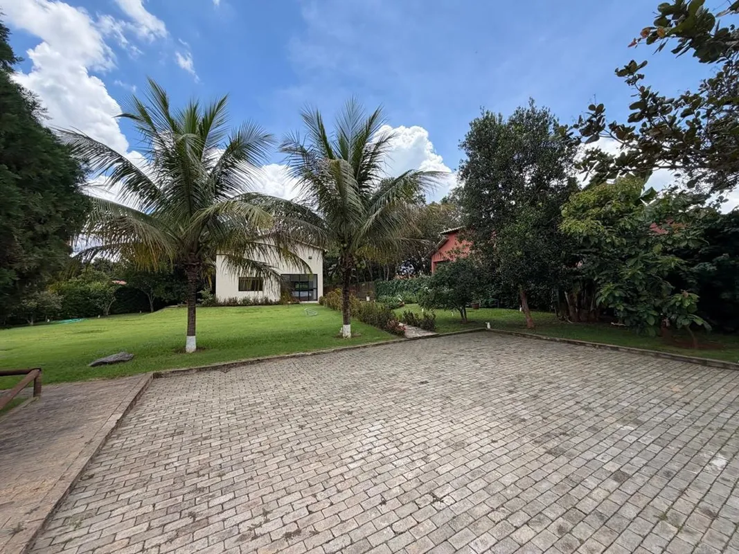 ?? BR-153 – HIDROLÂNDIA/GO? 1.685 m² de terreno? 126 m² de área construída? Chác...