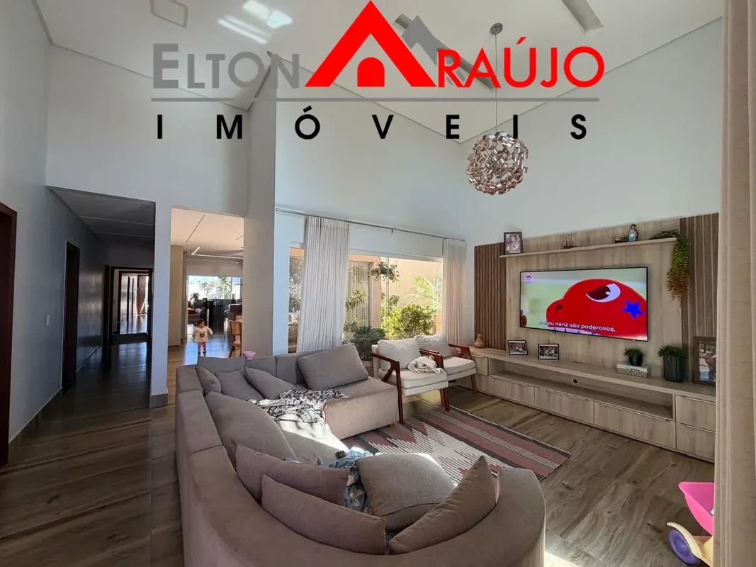 ??CASA NO CONDOMÍNIO ALTO DA BOA VISTA!! ??Lote de 504 m², ??Construída com área...