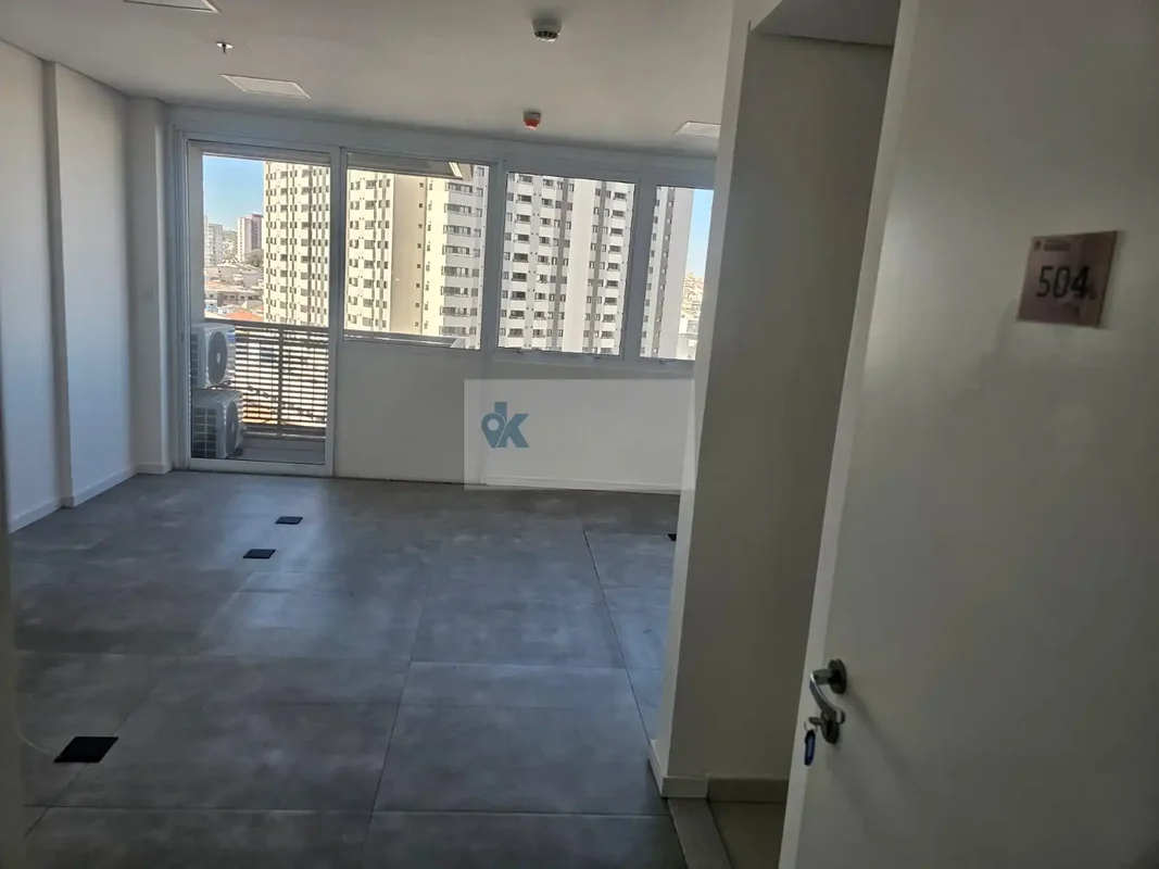 SALA COMERCIAL PARA LOCAÇÃO E VENDA NO CENTURY PLAZA – SANTO ANDRÉExcelente opor...