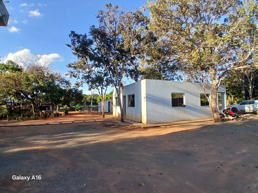 Chácara próximo do posto policial de BrasilinhaCasa caseiro 2 quartos com banhei...