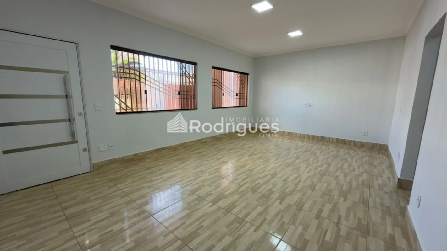 Rodrigues Imobiliária vende com exclusividade!Corretora Cassia Macèdo: (61) 9929...