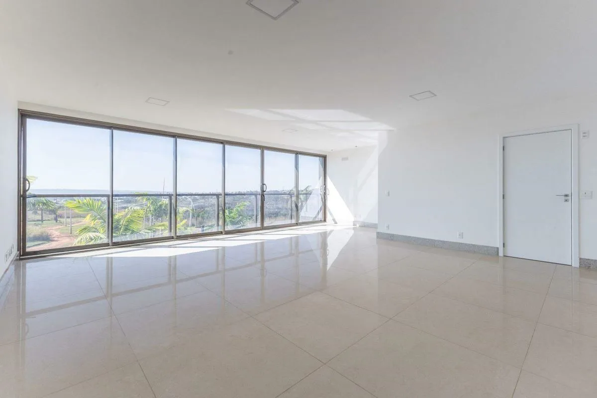 SQNW 106 | Noroeste | 188,50 m² | 3 Suítes | Vista para o Parque Burle MarxLocal...