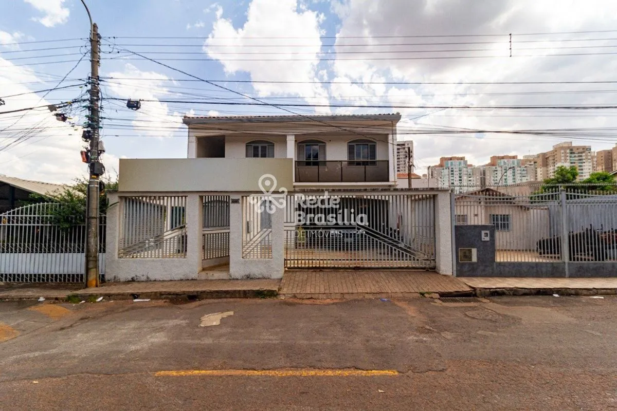 TH35852 - Qe 30 - Casa 07 quartos, 318,56m². Agende sua visita! Eexcelente casa ...