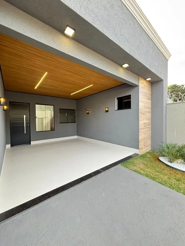 SOFISTICAÇÃO E CONFORTO NO SETOR CENTRAL — APARECIDA DE GOIÂNIA ?Uma casa modern...
