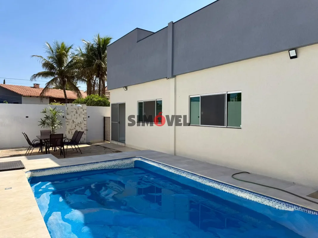 215m², escriturada, 3 quartos, suíte, piscina, churrasqueira - R$ 890.000 - Não ...