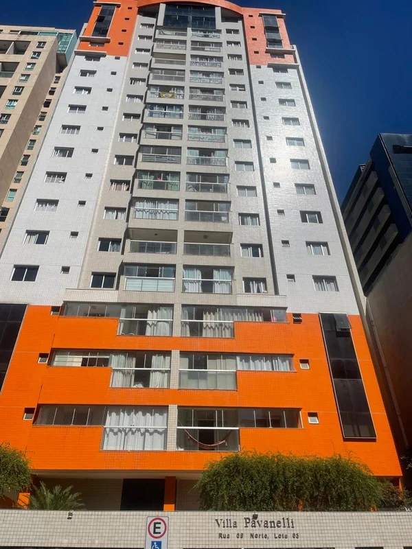 Alugo 3 qtos 2 suítes original 4 qtos, var 106m2Excelente localização próximo co...