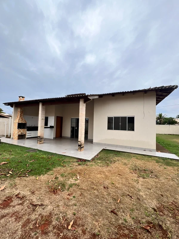 ?? CASA PARA LOCAÇÃO — CONDOMÍNIO FECHADOExcelente casa com 200 m², ideal para q...