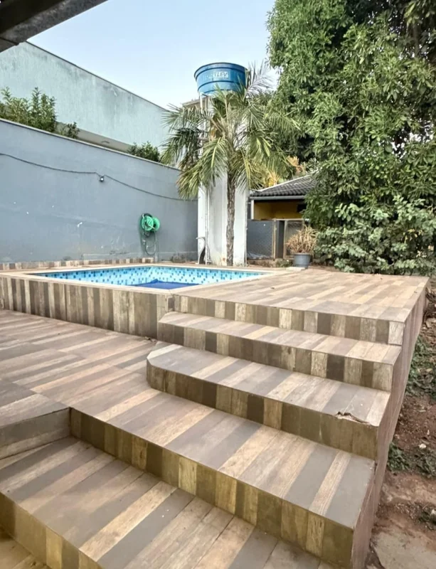 Descubra uma oportunidade única no Condomínio Residencial Prive La Font, localiz...