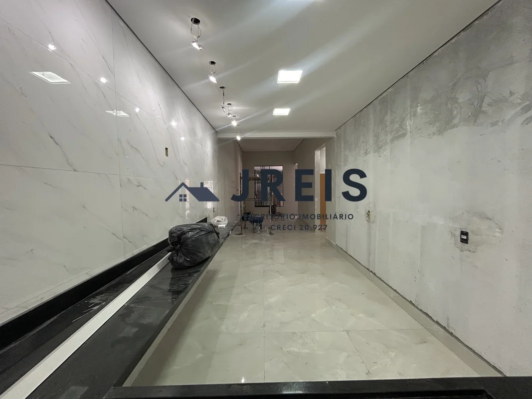 JREIS ESCRITÓRIO IMOBILIÁRIOEm uma excelente localização, possuindo em sua proxi...