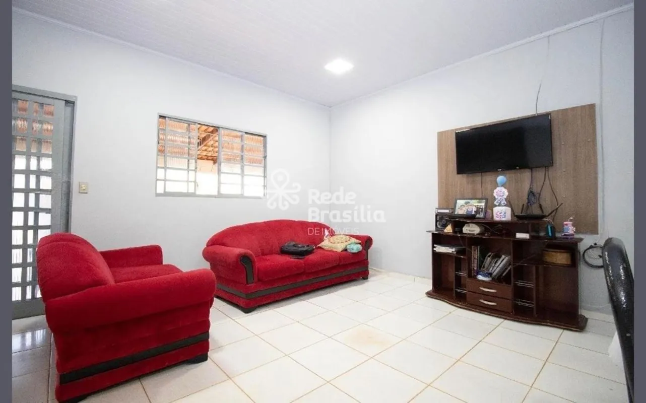 Imagine viver em uma das localizações mais desejadas do Jardim Botânico, com seg...