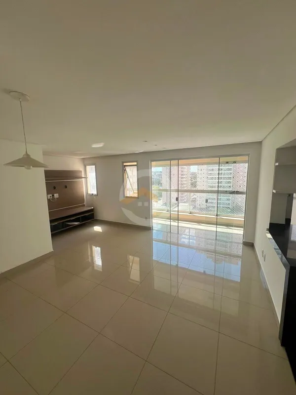 Apartamento2 Quartos com Sala Estendida, nascente, com armários a Venda no Jardi...