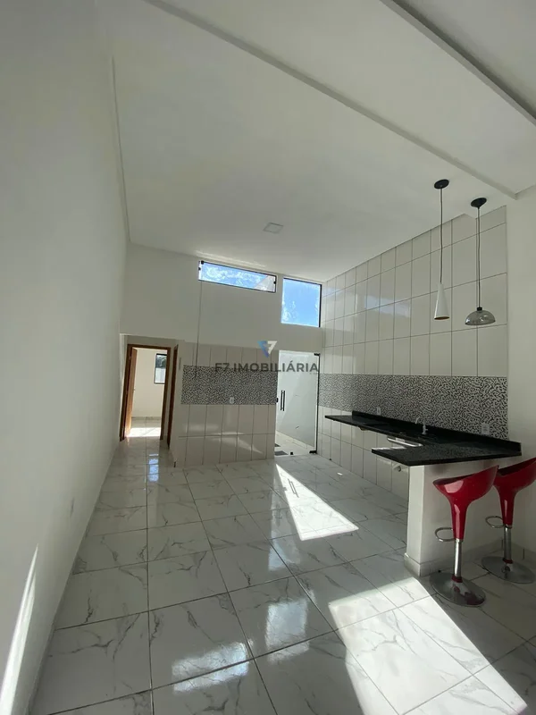 Linda casa a venda Localizada a poucos metros da avenida principal do Jardim Ita...
