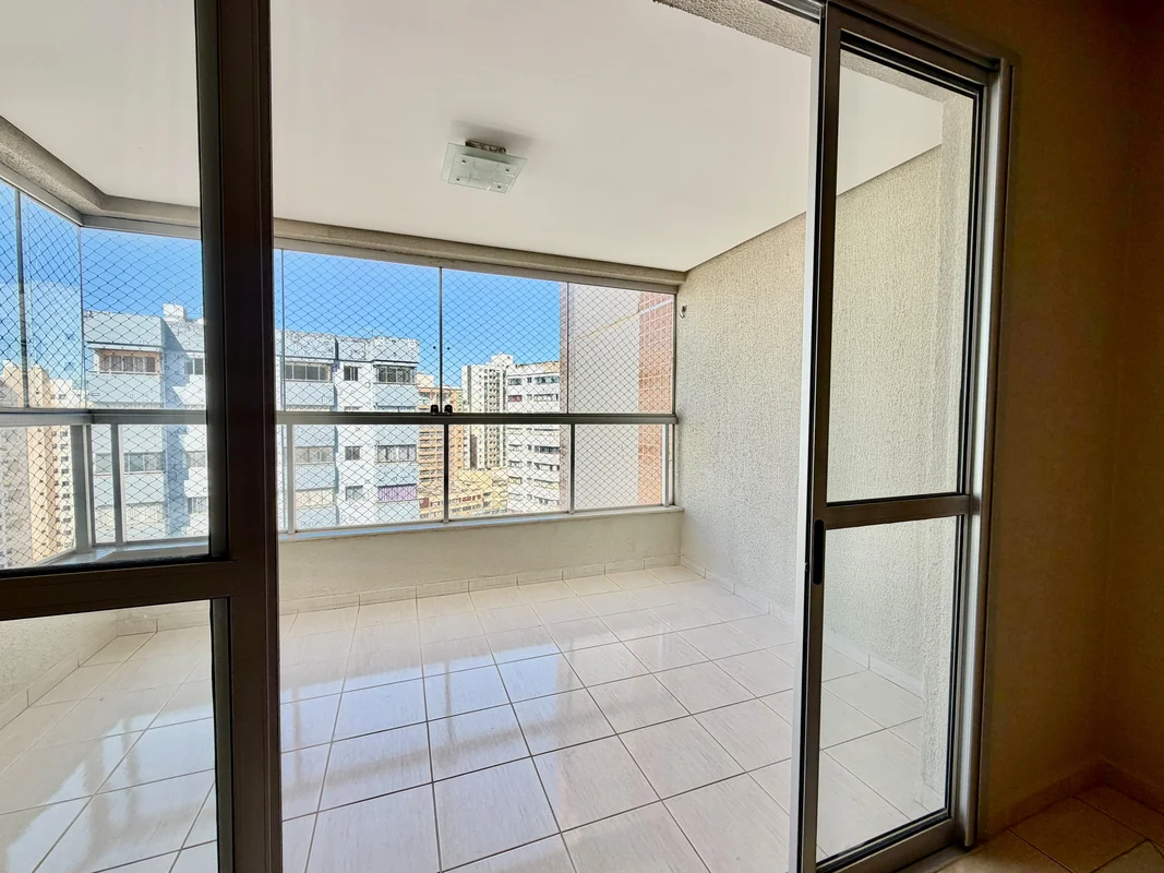 Residencial Netuno - Águas Claras apartamento de 4 QUARTOS com bastante espaço e...