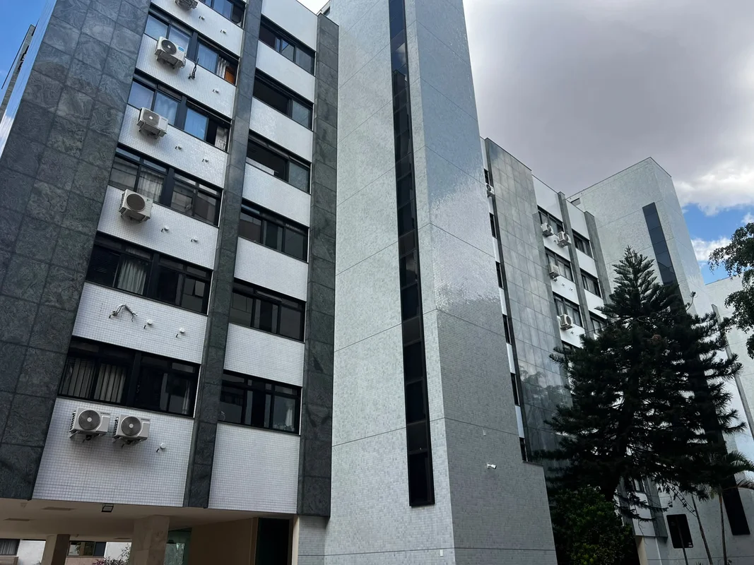 Apartamento na SQN 115, com 122m² de área privativa, nascente e vazado, proporci...