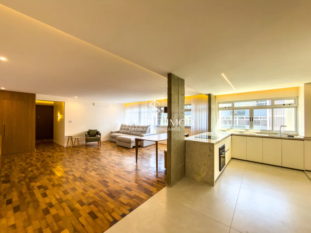 ASA SUL | SQS 204 — Apartamento ReformadoLocalizado em uma das quadras mais trad...