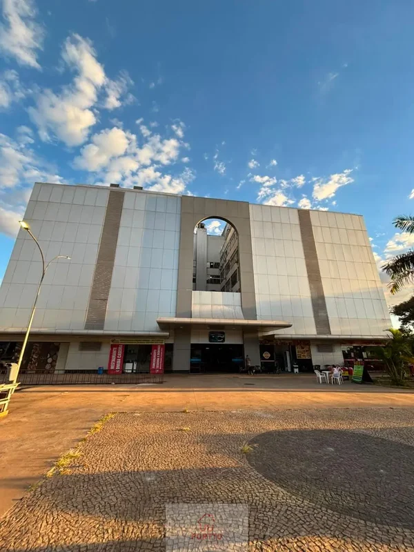 OPORTUNIDADE ÚNICA – CENTRO COMERCIAL CRUZEIROPorteira Fechada. Pronto para uso ...