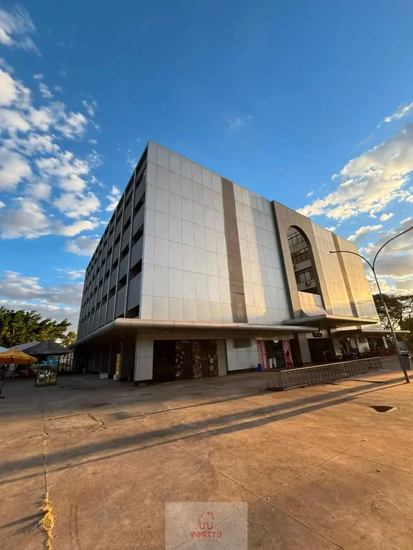 OPORTUNIDADE ÚNICA – CENTRO COMERCIAL CRUZEIROPorteira Fechada. Pronto para uso ...