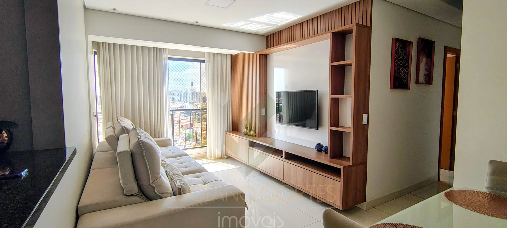 Conheça este apartamento nascente, no 11º andar do exclusivo SPORTS CLUB, locali...