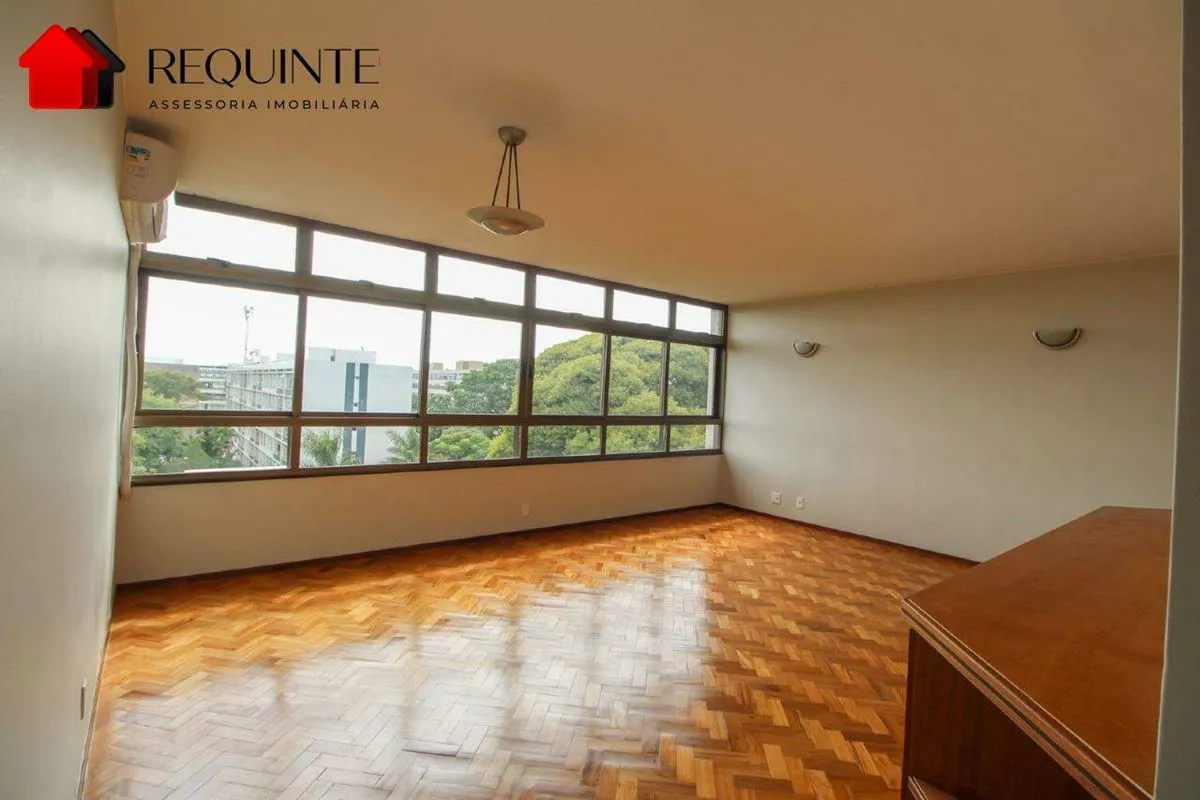 Não perca esta oportunidade! Excelente apartamento em andar alto vazado com vist...