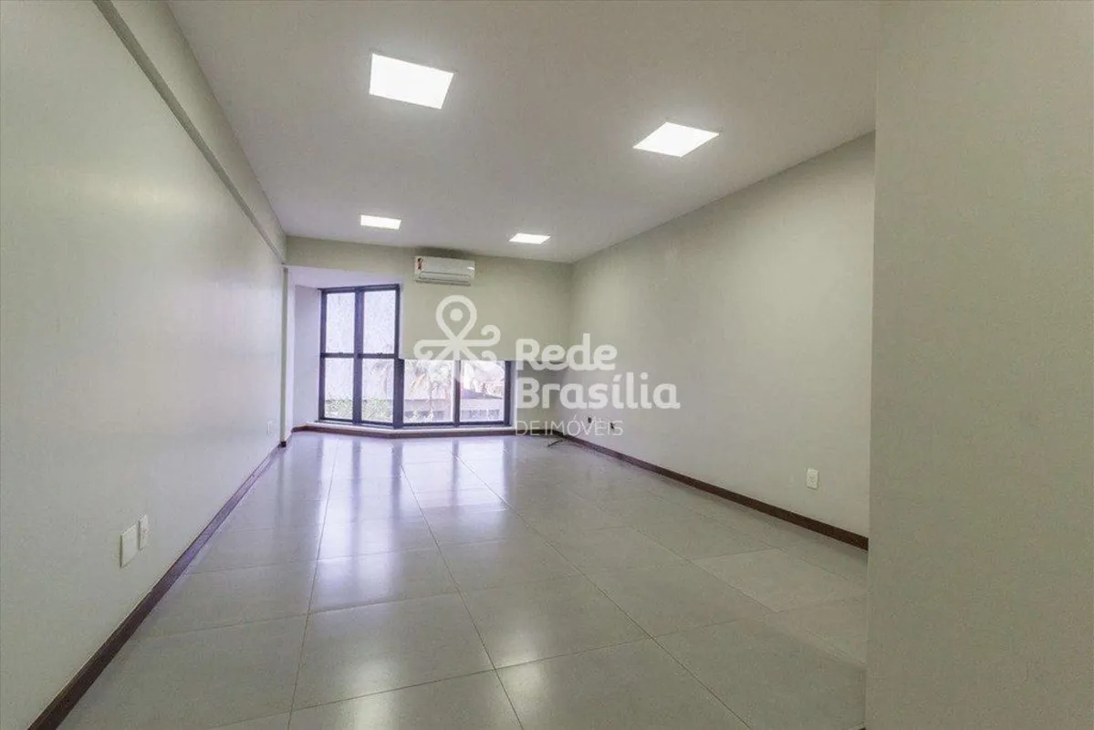 Sala Comercial ReformadaAr CondicionadoVista Livre NascenteBanheiroAgende sua vi...