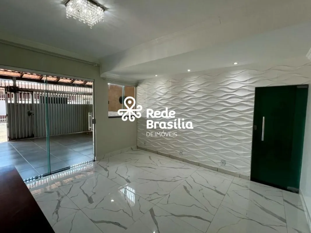 TH27785 - QR 516 Samambaia, Casa térrea, 03 quartos sendo 01 suíte, 120m². Agend...