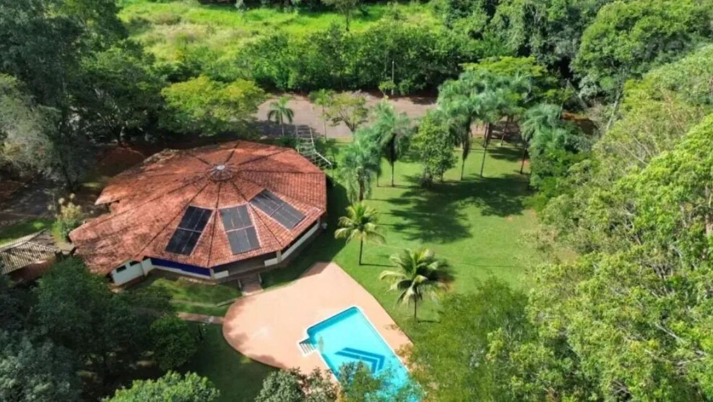 Chácara à venda com 20.000m² de área total no Recreio Samambaia - Goiânia-GO.Uma...