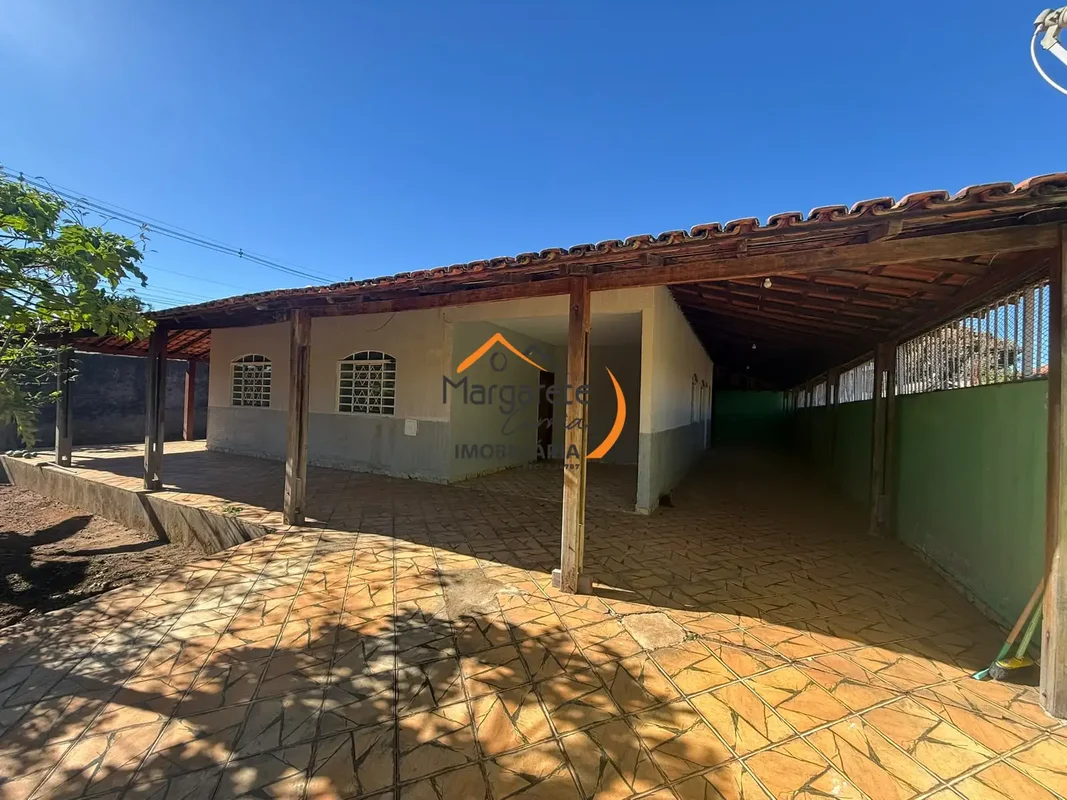 Imobiliária Margarete Corrêa Vende Casa toda na laje no Setor de Mansões Sobradi...