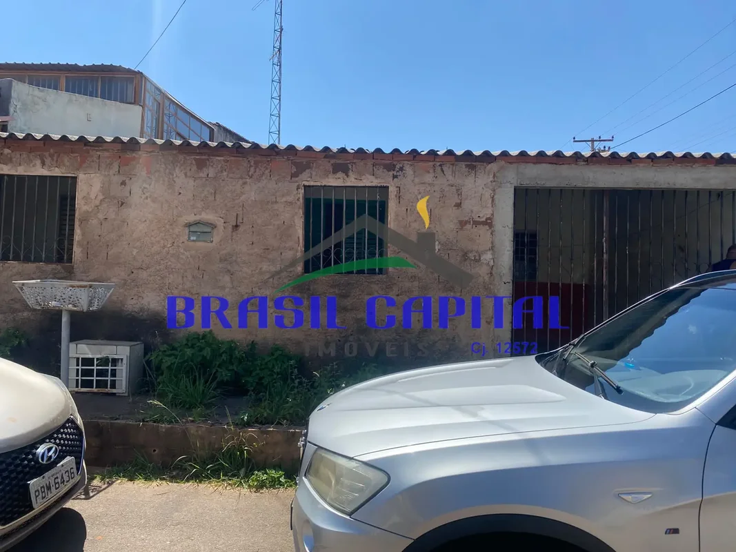 OPORTUNIDADE PARA INVESTIDOR – QNP 10Lote de esquina com potencial comercial• 3 ...