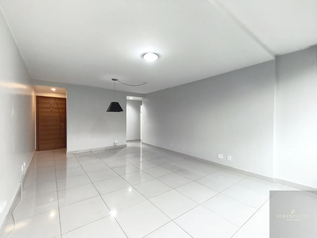 Excelente apartamento disponível para venda na Asa Norte SQN 112vazadoandar alto...