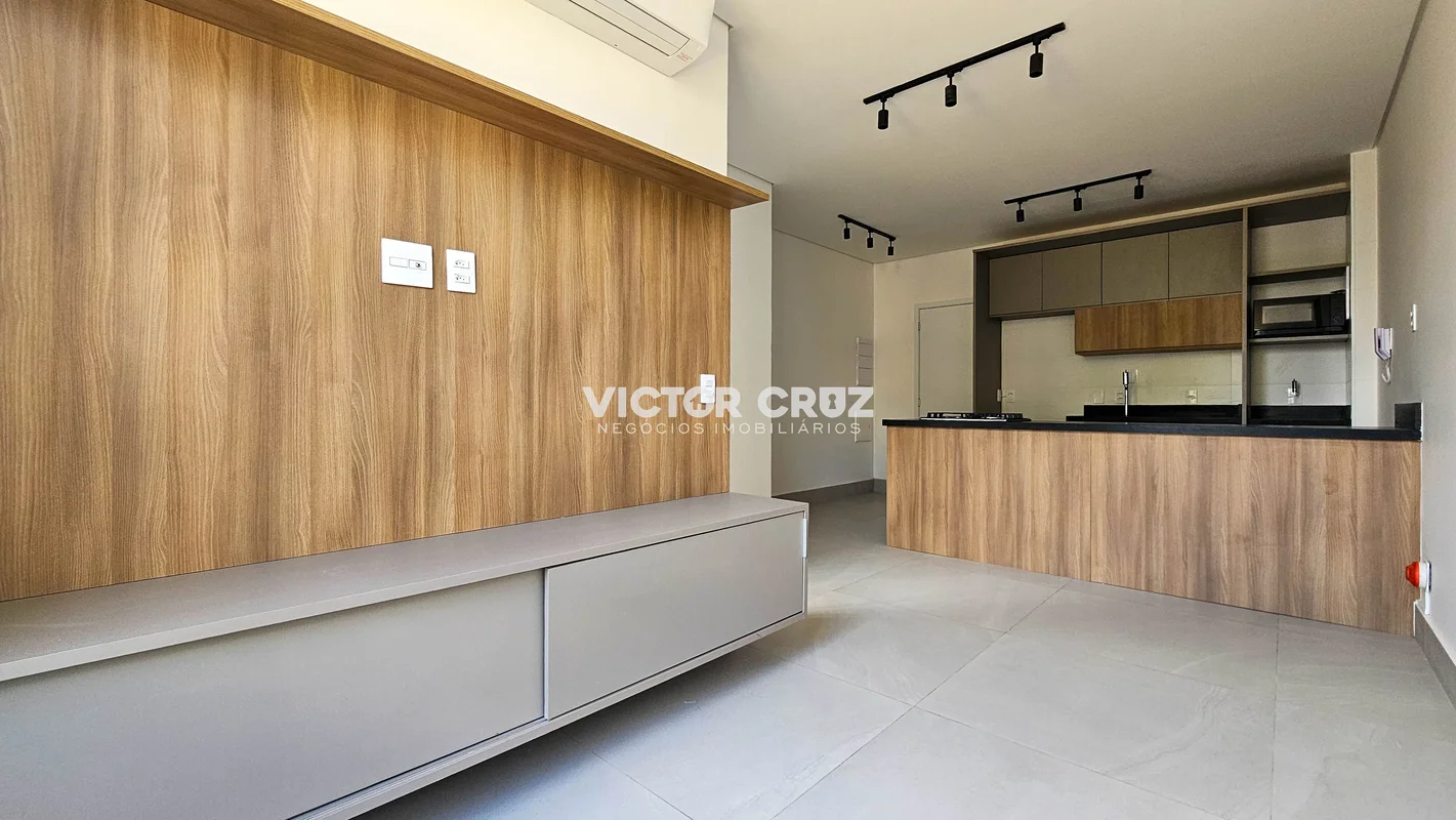 Victor Cruz Negócios Imobiliários LTDA vende:SQN 402 Bloco A, Kasa, Asa Norte.Ex...
