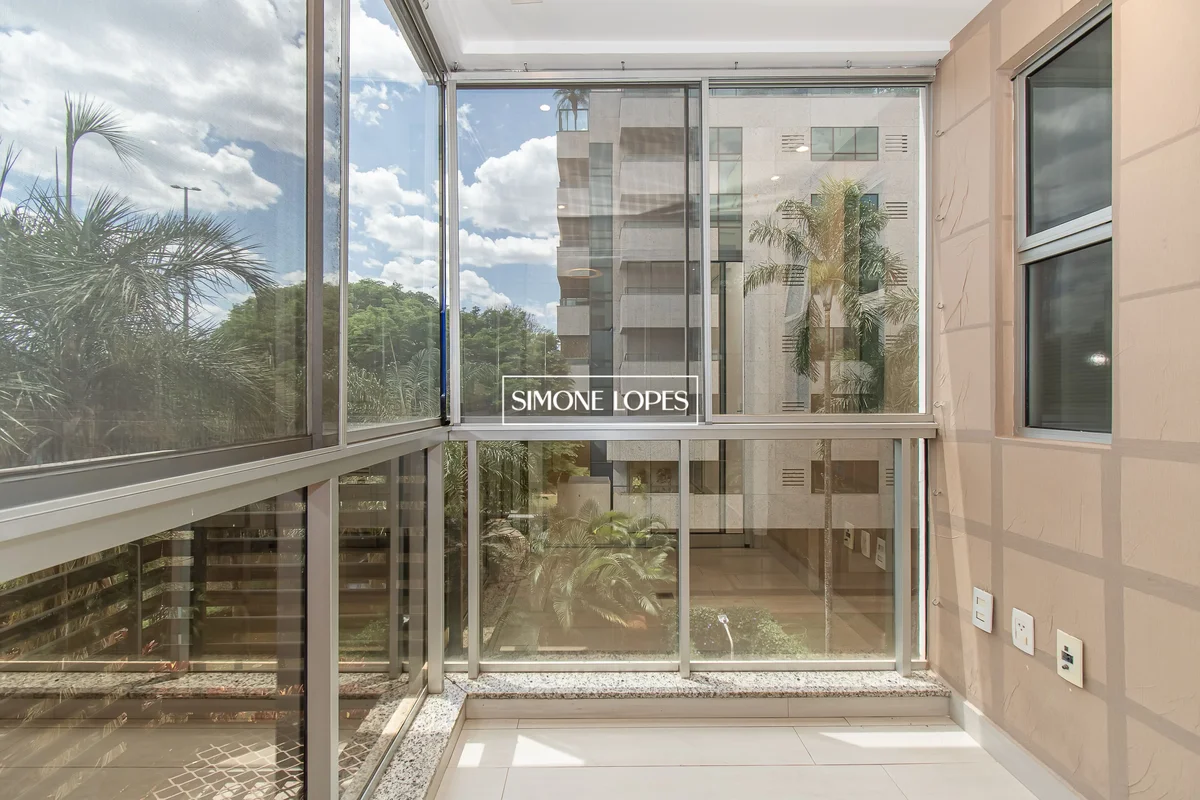APARTAMENTO DE ALTO PADRÃO PARA ALUGUEL 155 m²Excelente apartamento de canto, na...