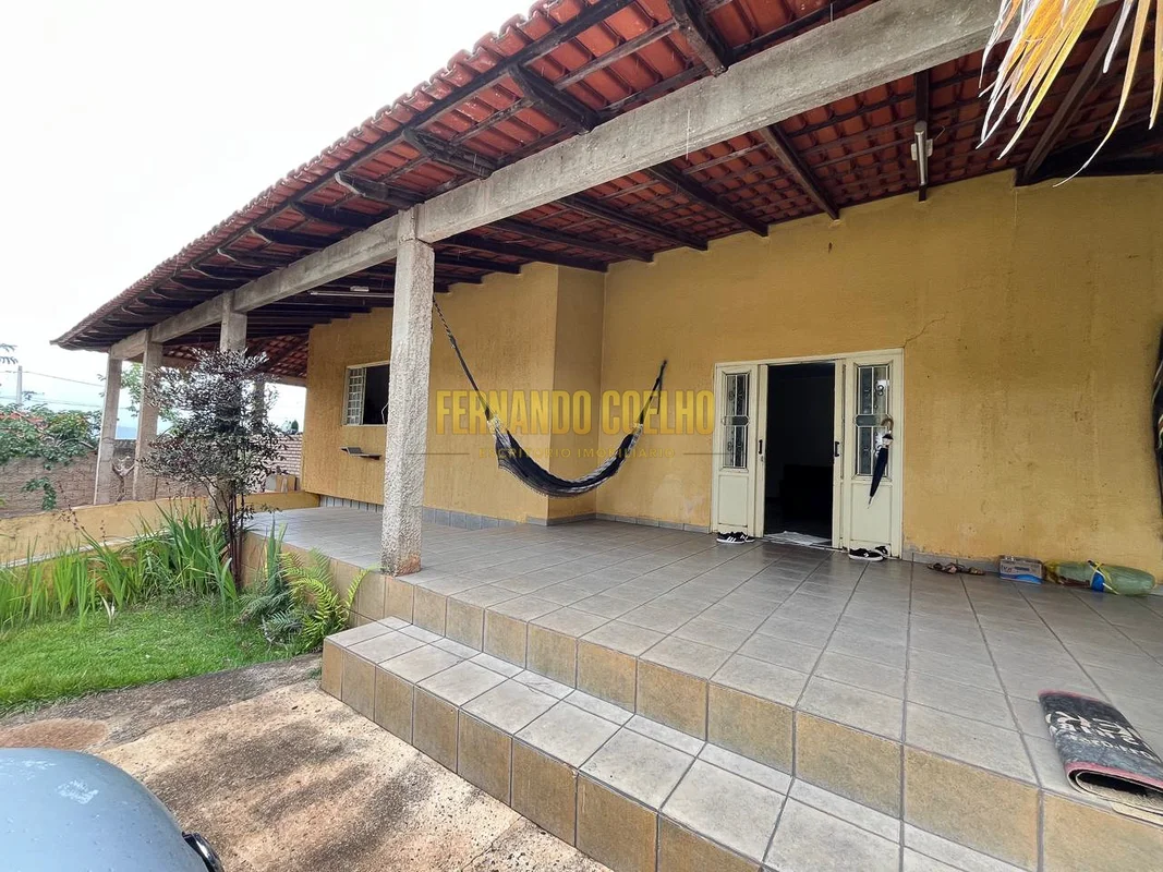 Oportunidade única!Um dos últimos terrenos com 1.000 m², oferecendo espaço, conf...