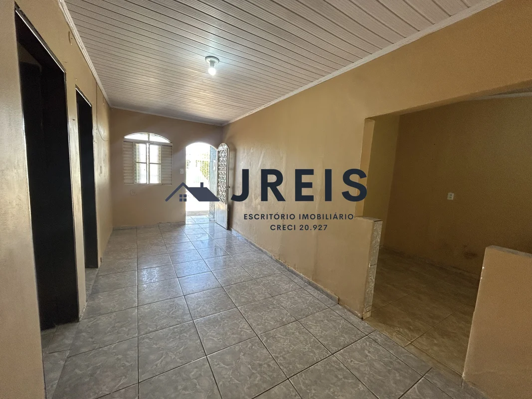 JREIS ESCRITÓRIO IMOBILIÁRIOcasa principal sendo:* 3 quartos;* Sala ampla;* Cozi...