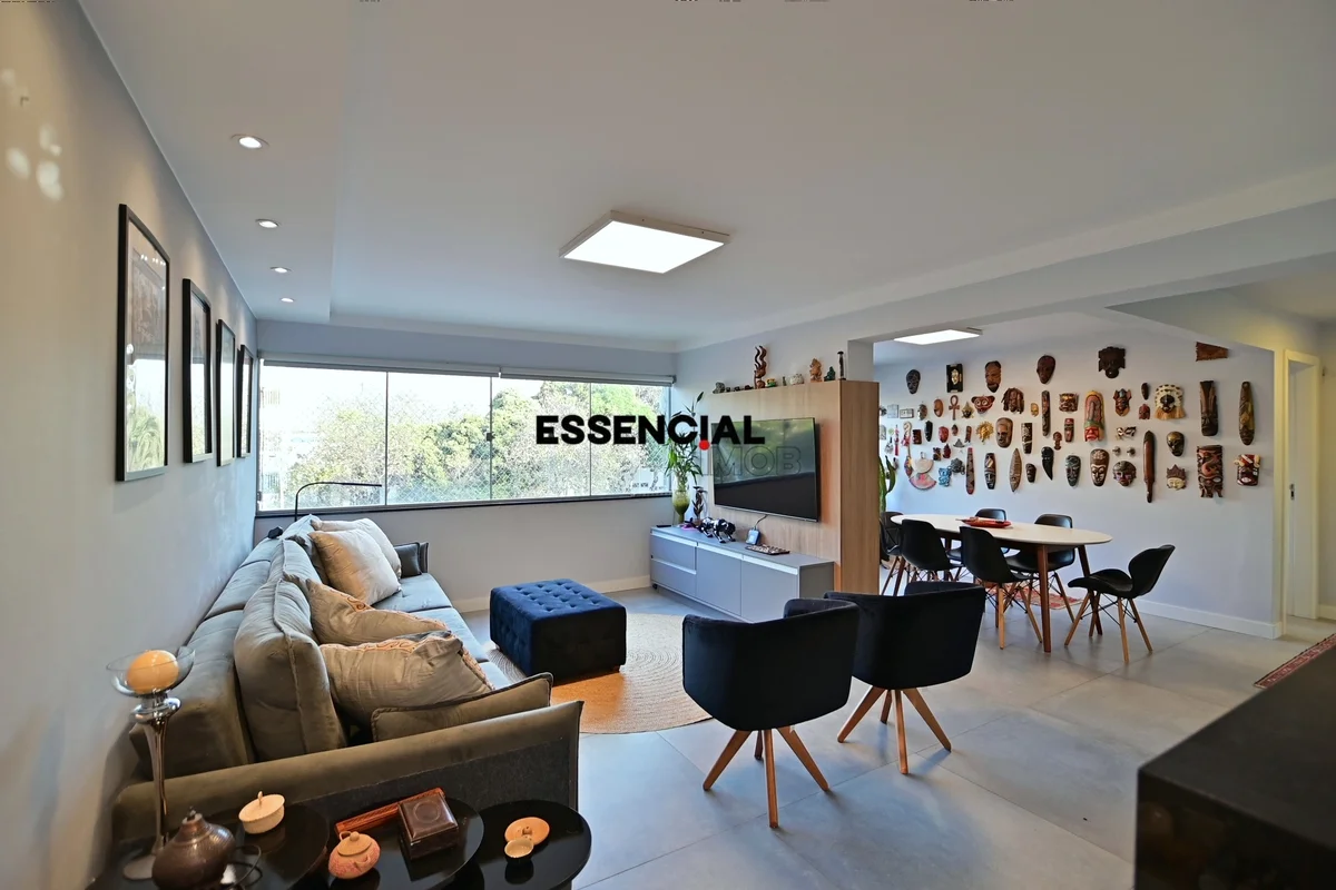 Essencial Imob VendeUma joia recém-renovada no coração da Asa Sul: conforto, qua...