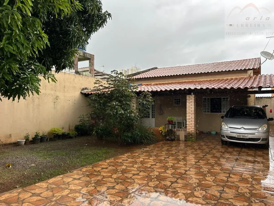 Casa de 3 quartos c/ suíte, na laje, lote 250 m², QNN 3, não financia!Excelente ...