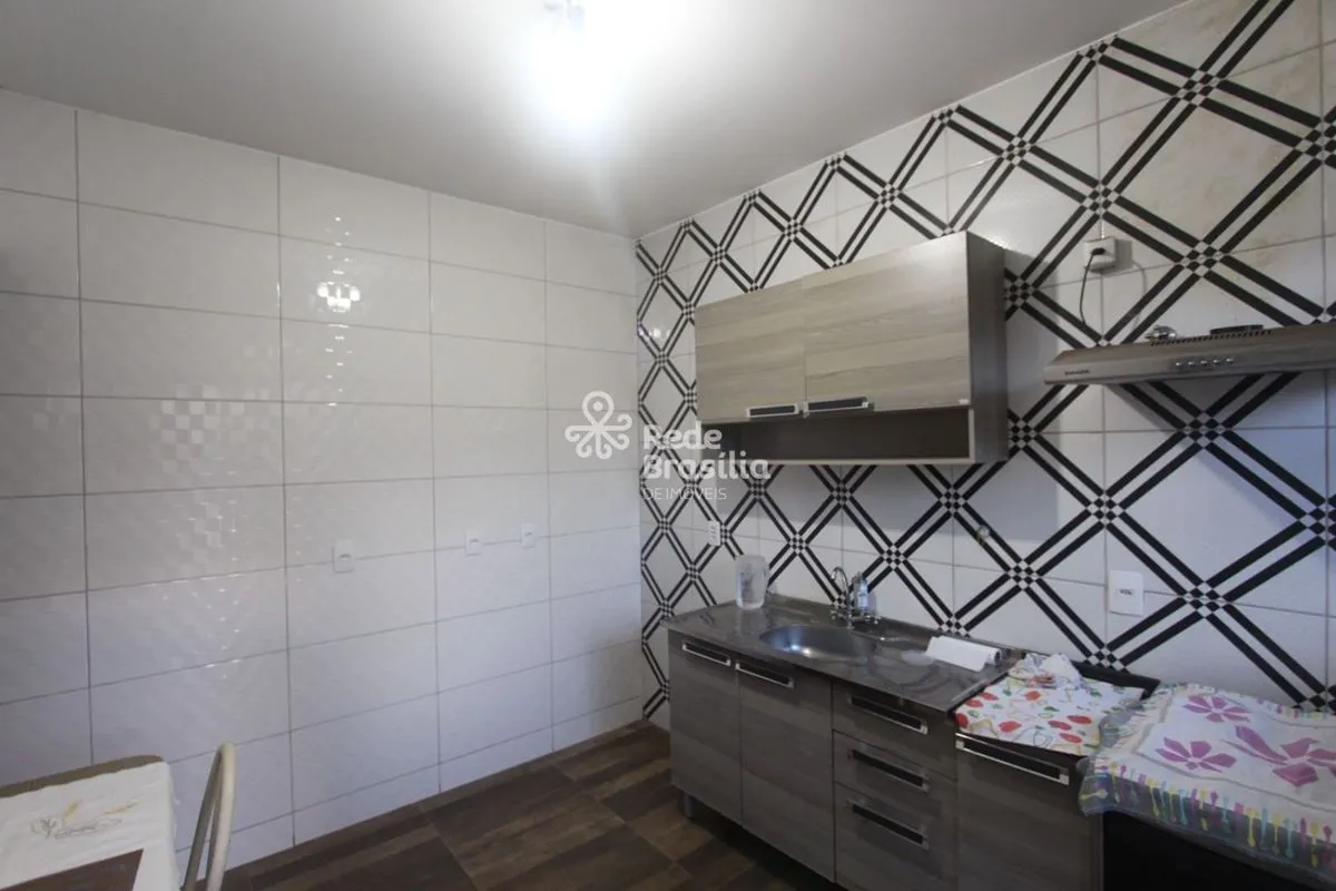 Apartamento semi mobiliado -1 quarto-sala-cozinha-banheiro - quarto reversível! ...