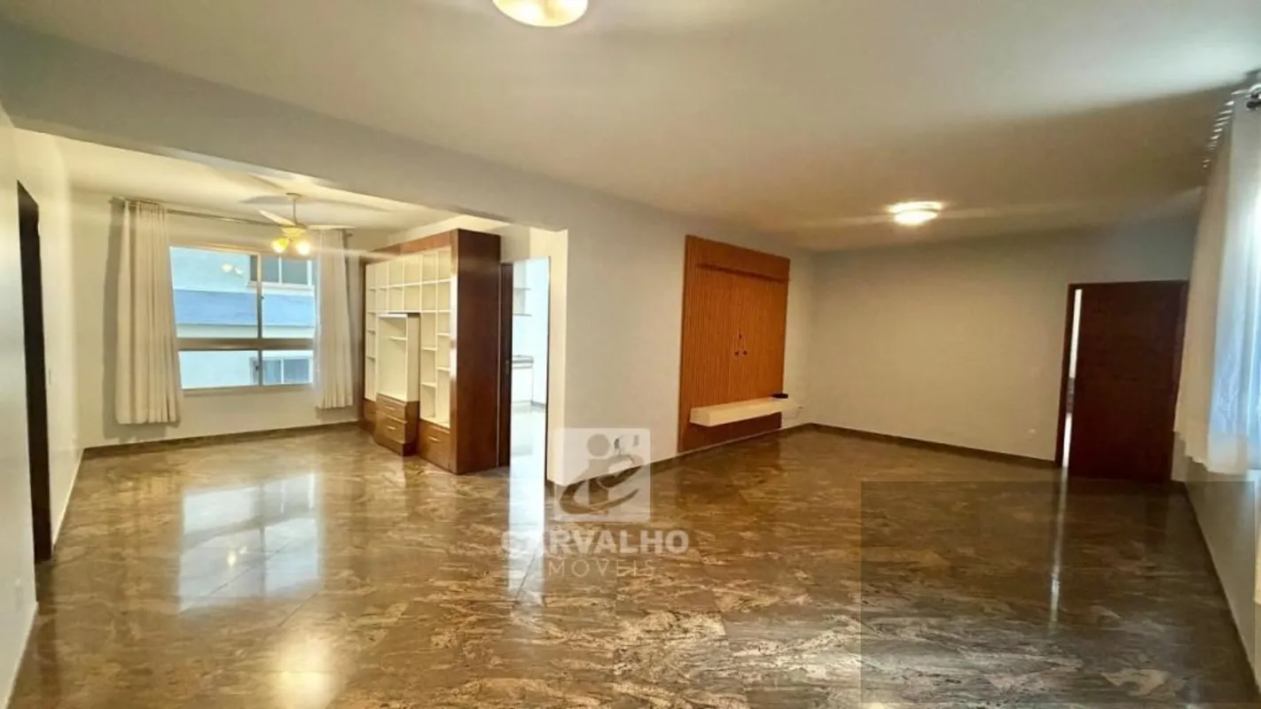 Apartamento de 138,90 m² próximo ao Lago das RosasExcelente apartamento com 138,...