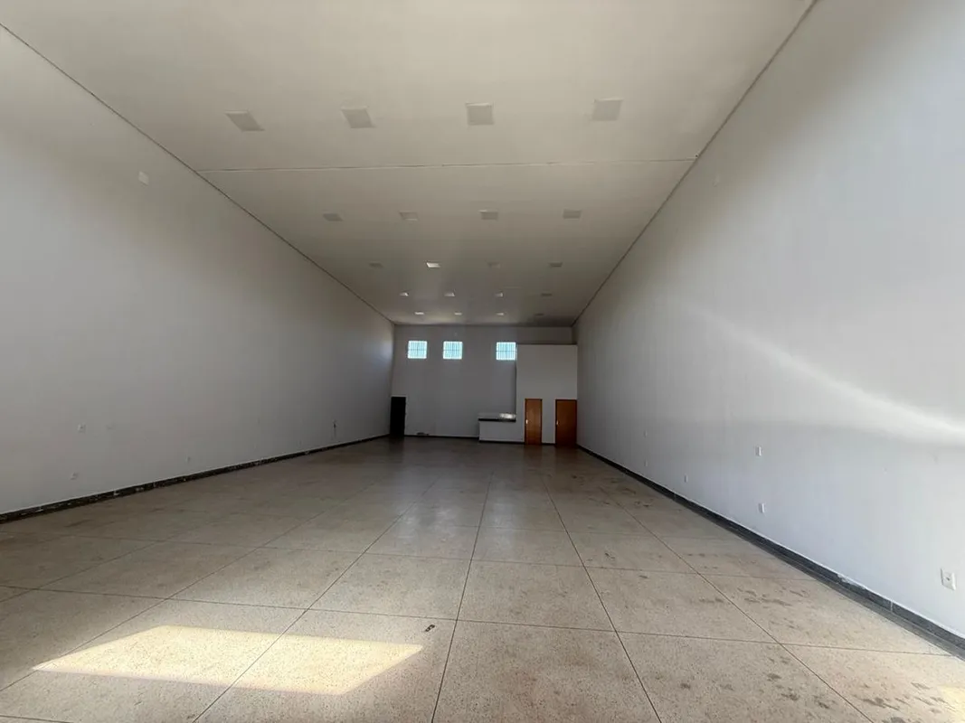 # GALPÃO COMERCIAL PARA LOCAÇÃO – PRÓXIMO AO MUNICÍPIO DE ABADIA DE GOIÁSExcelen...