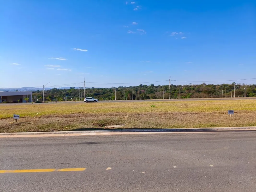 Descubra a oportunidade de construir o seu refÃºgio ideal no prestigiado condomÃ...