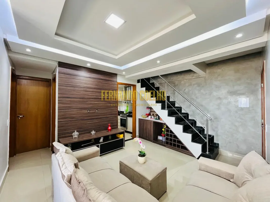 Apartamento com cobertura, vista livre, acabamento de ótima qualidade, porcelana...