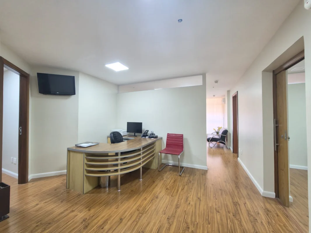 Oportunidade Comercial Exclusiva no Centro de Brasília.Apresentamos um espaço co...
