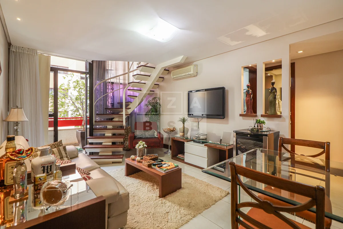 Sabe aquele apartamento que surpreende quando a gente entra? Este duplex de 80 m...