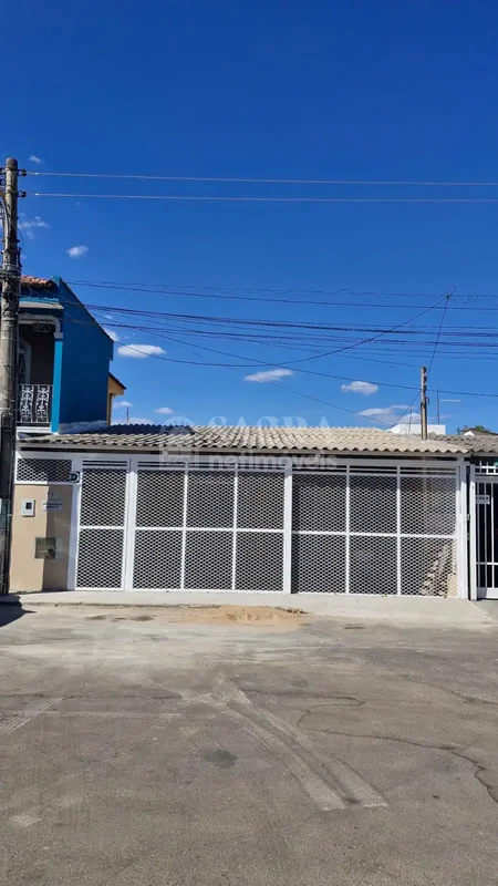 CASA PARA LOCAÇÃO NO GUARÁ II – QE 13Se você procura uma casa confortável, refor...