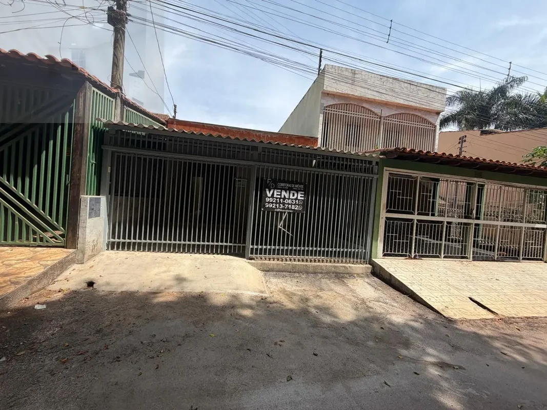 Descubra uma excelente oportunidade de morar na Avenida Central Área Especial 11...