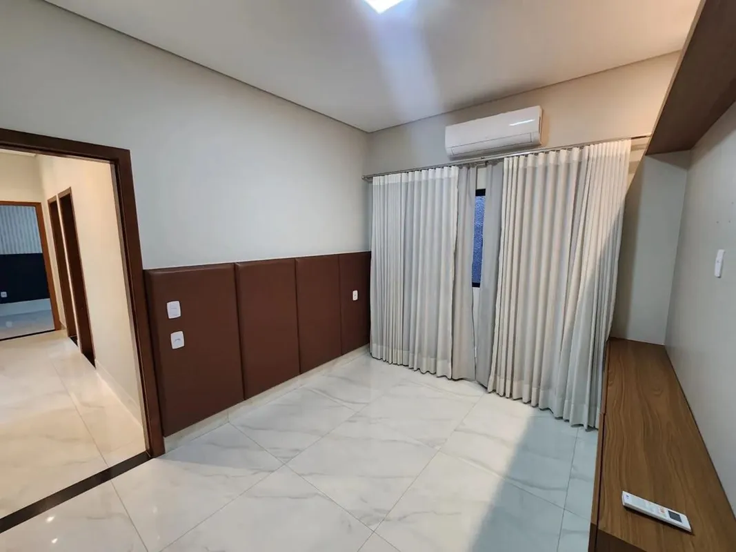 CASA MODERNA À VENDA – QNN 24 | SEGURANÇA, CONFORTO E LOCALIZAÇÃO PRIVILEGIADADe...